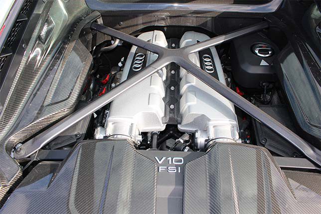 R8 CoupeV10 performance 5.2 FSI quattro S tronic