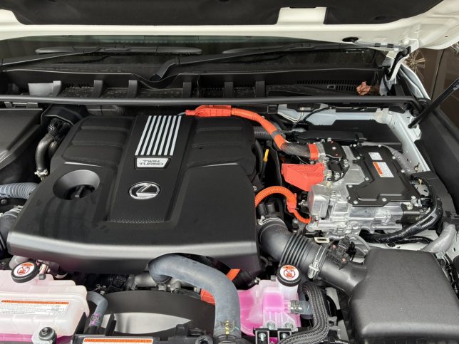 レクサス LX700h