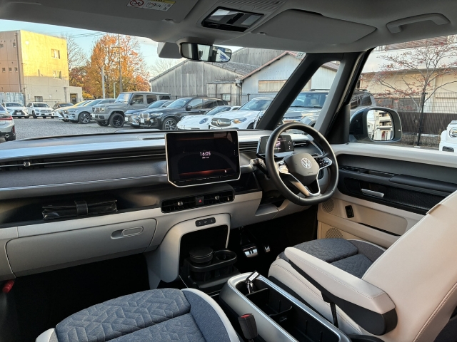 ID.BuzzPro Long Wheelbase Luxury Package