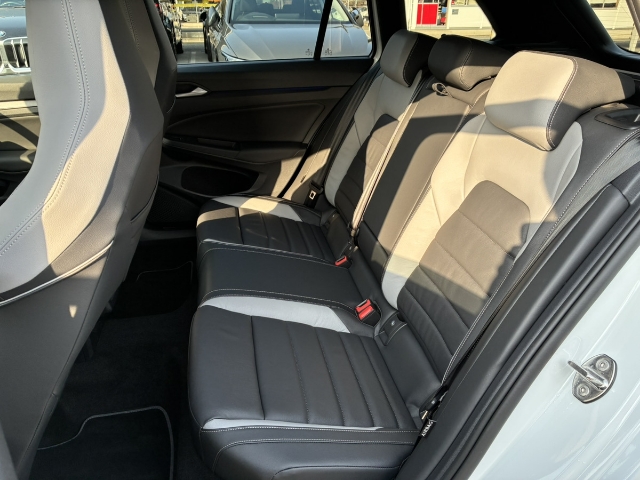 Golf VariantTDI R-LINE