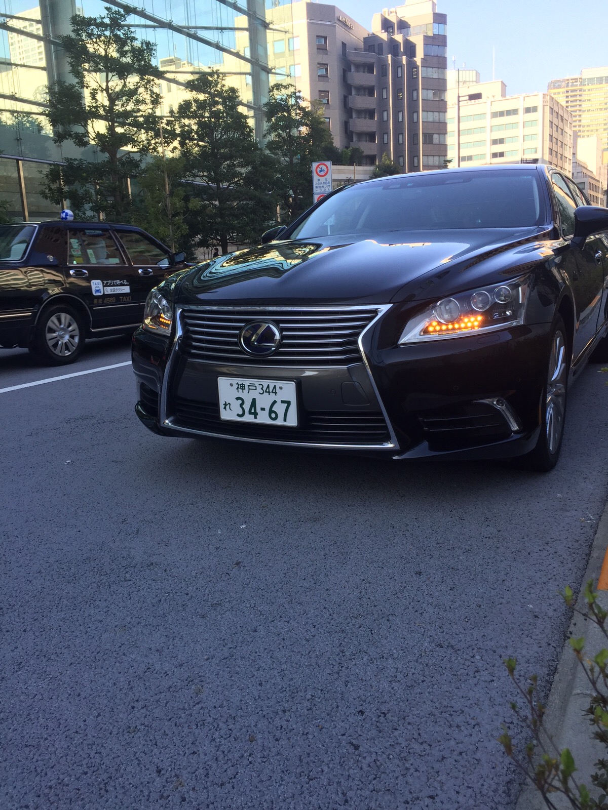 トリプル木村の高級車レンタカー配達日記36 レクサス Ls600hl 高級車 高級外車のレンタカーならネクストワン
