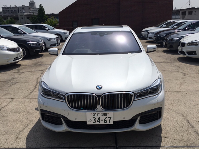 クリス二瓶の高級車レンタカー配達日記8~　ＢＭＷ　740i (G11)