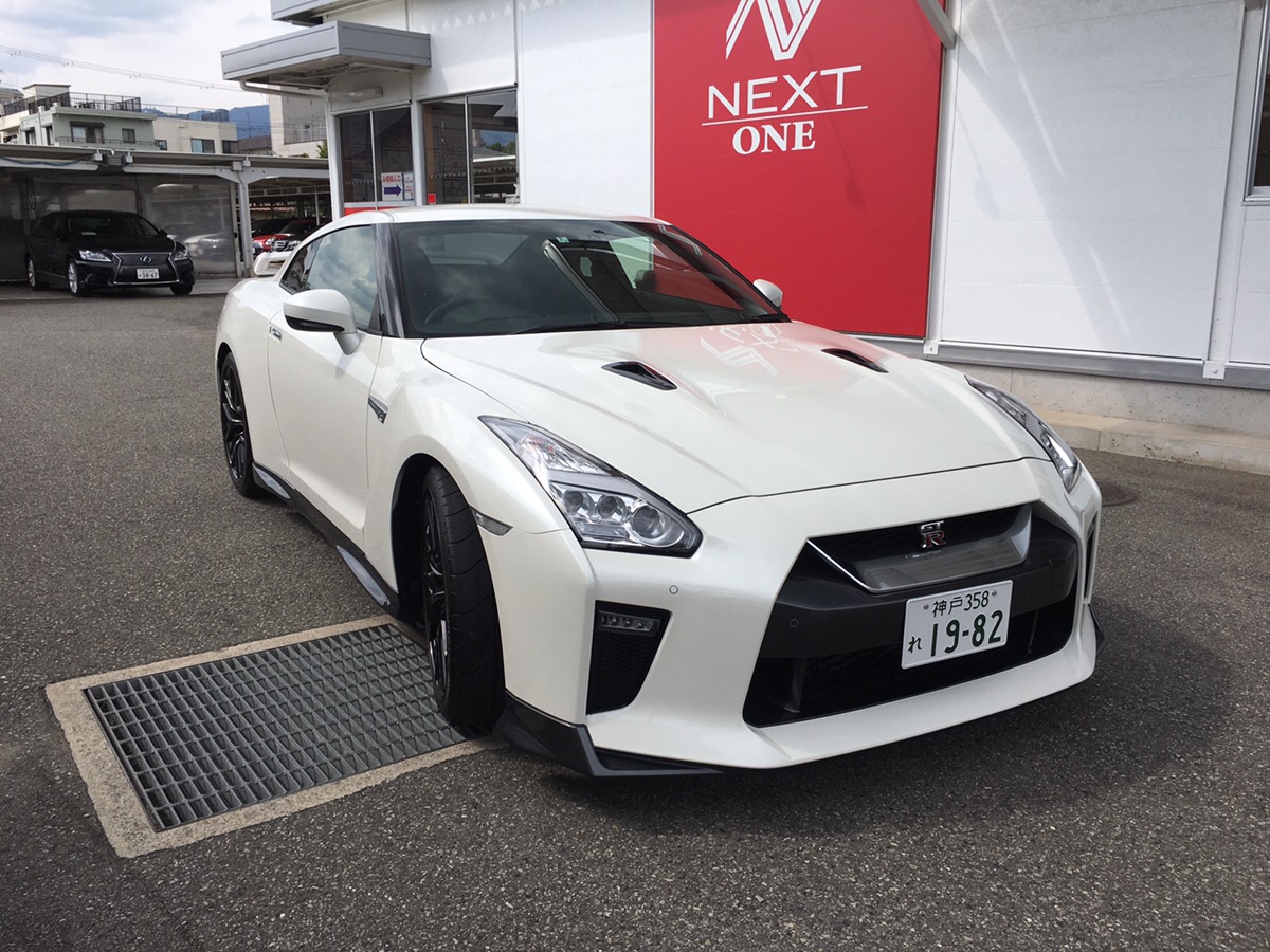 谷畑任三郎の高級車レンタカー配達日記75 Nissan Gt R プレミアムエディション 高級車 高級外車のレンタカーならネクスト ワン