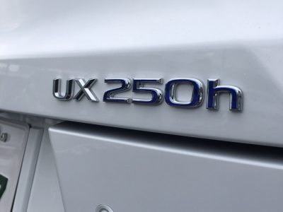 ヘルプ吉村の高級車レンタカー配達日記140～レクサス　UX250h～