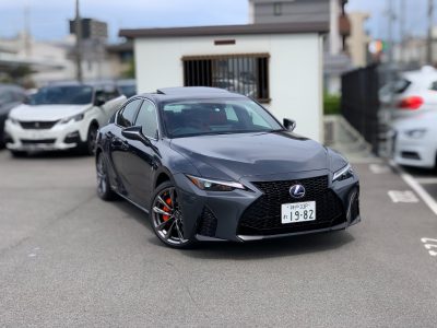 エリーの高級車レンタカー配達日記99〜LEXUS・IS300h F sport〜