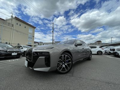 まっすーの高級車レンタカー配達日記30〜BMW i7 xDrive60 M sport〜