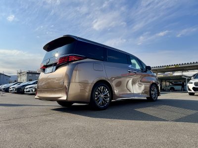 みやんちゅの高級車レンタカー配達日記74〜TOYOTA アルファードPHEV EXECUTIVE LOUNGE〜